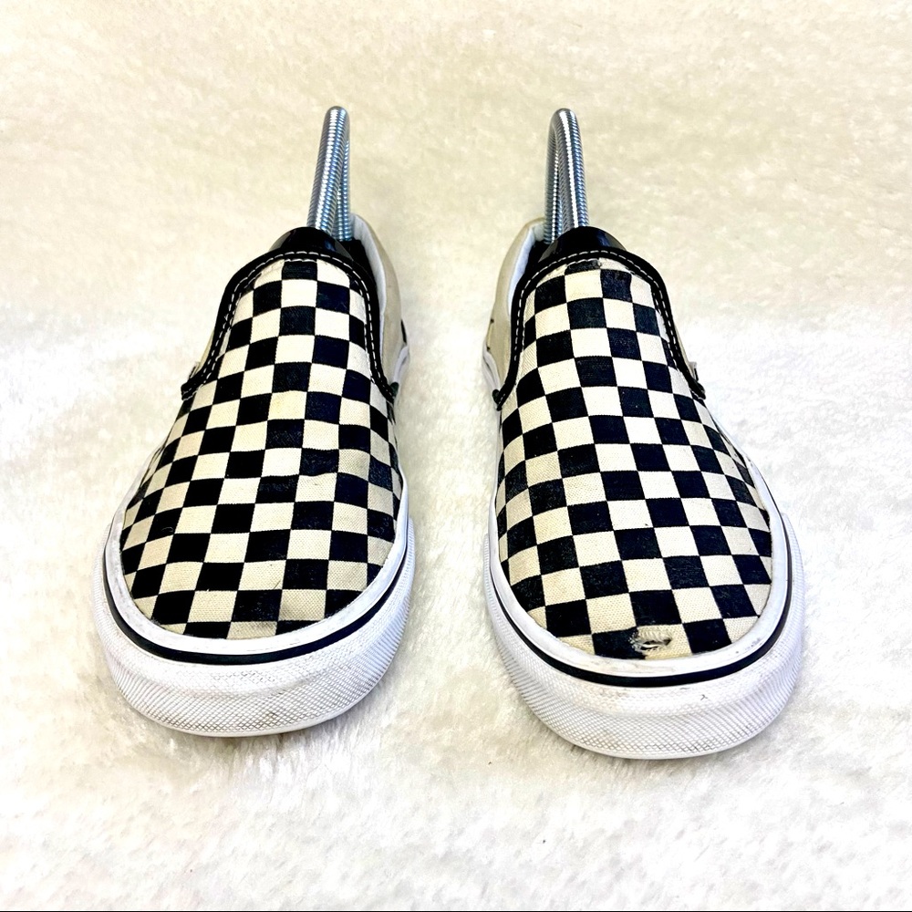 Vans checkered style size 8